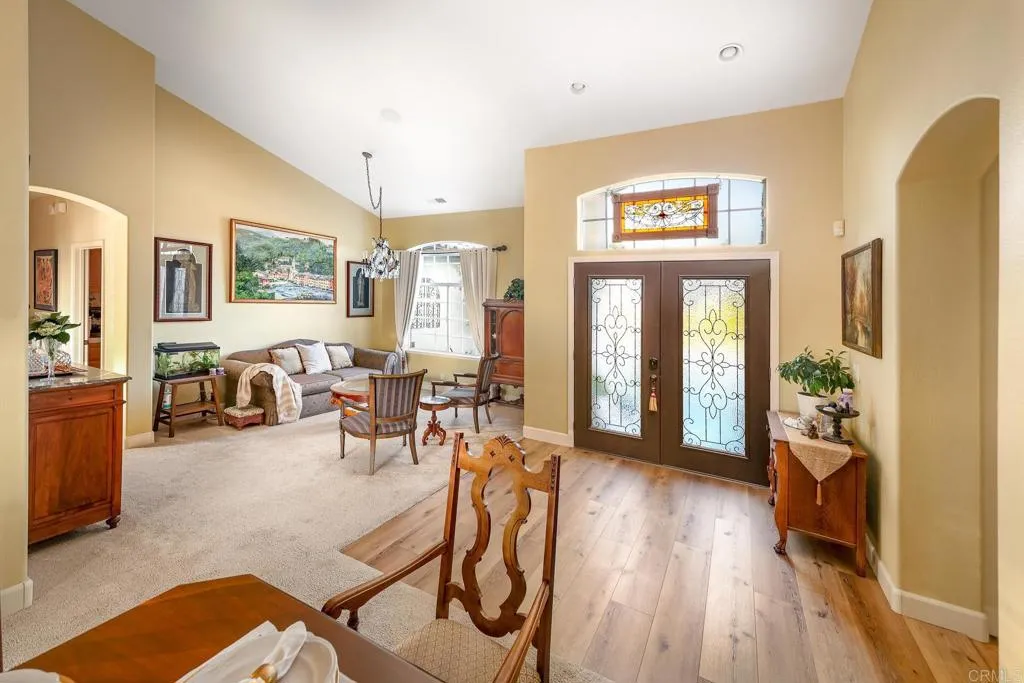 https://cdn.realtyfeed.com/cdn/127/306713668/efbf54cf07eea33017d5fb018ef50729.webp