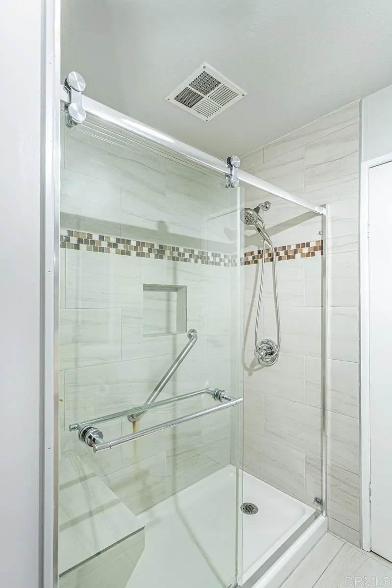 https://cdn.realtyfeed.com/cdn/127/306713681/29b8718e4b1ff42ac24c5f630acaff7c.webp
