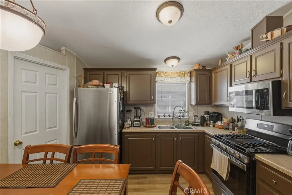 https://cdn.realtyfeed.com/cdn/127/306713682/457d4801ee0b8eafbff78b2837ecdcfa.webp