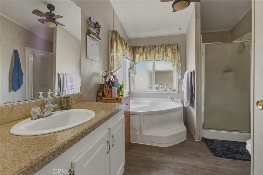https://cdn.realtyfeed.com/cdn/127/306713682/9590ef16c3ae01d1eb5ebdcdbd273433.webp