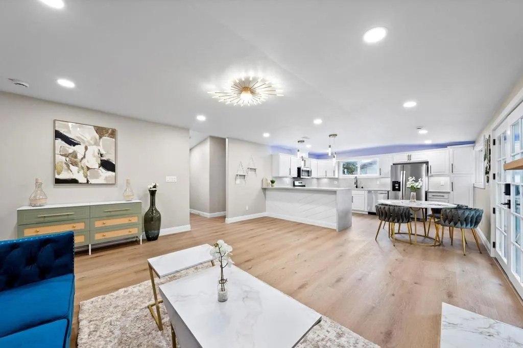 https://cdn.realtyfeed.com/cdn/127/306713688/2e95a56e682a0876a4d9f7b600b5e774.webp