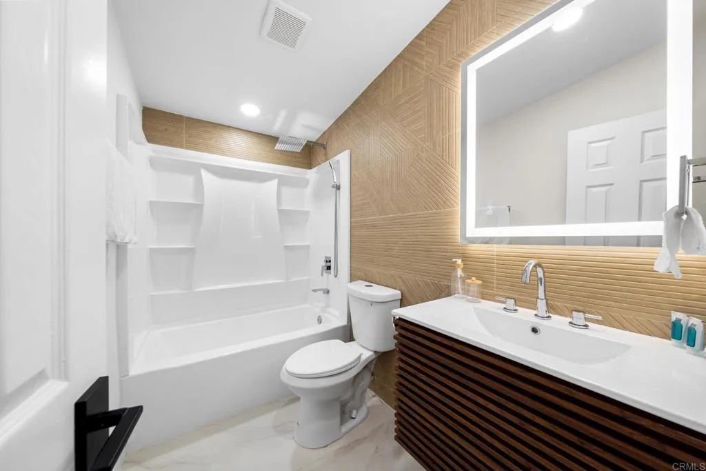 https://cdn.realtyfeed.com/cdn/127/306713688/3af52cff679c1dcafc26056386f0b6bb.webp