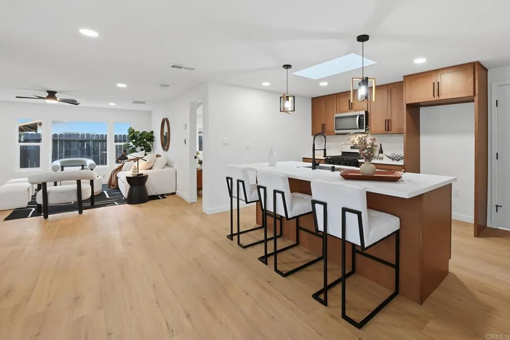https://cdn.realtyfeed.com/cdn/127/306713693/1590a3d2af627f56ba359a10ec31ff38.webp