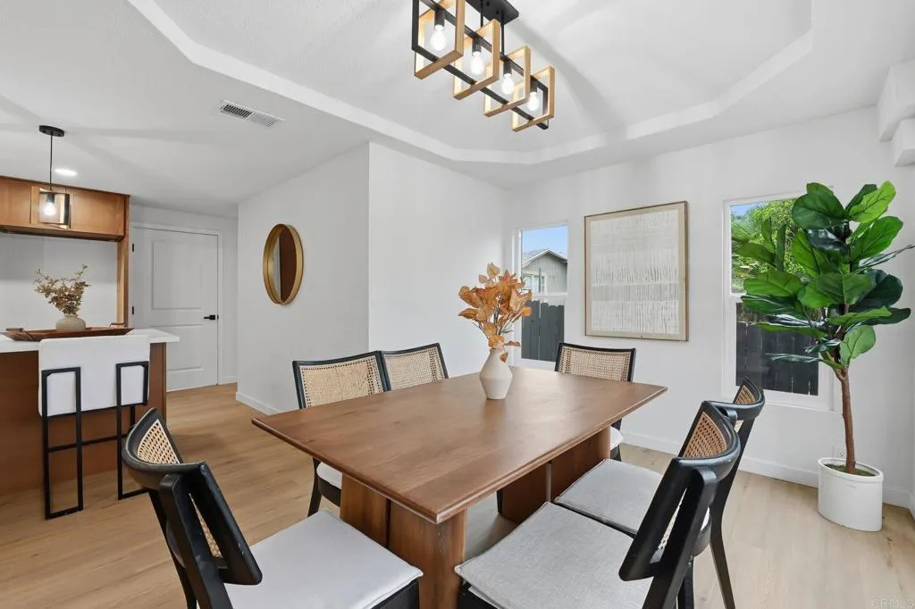 https://cdn.realtyfeed.com/cdn/127/306713693/a1c1ff29e864aadf3281240164617fea.webp