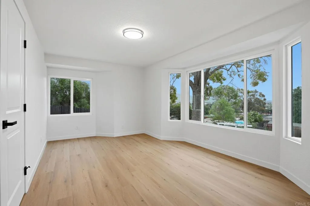 https://cdn.realtyfeed.com/cdn/127/306713693/fd57f5a2fb9efa40dc3221c4ecfbfe97.webp