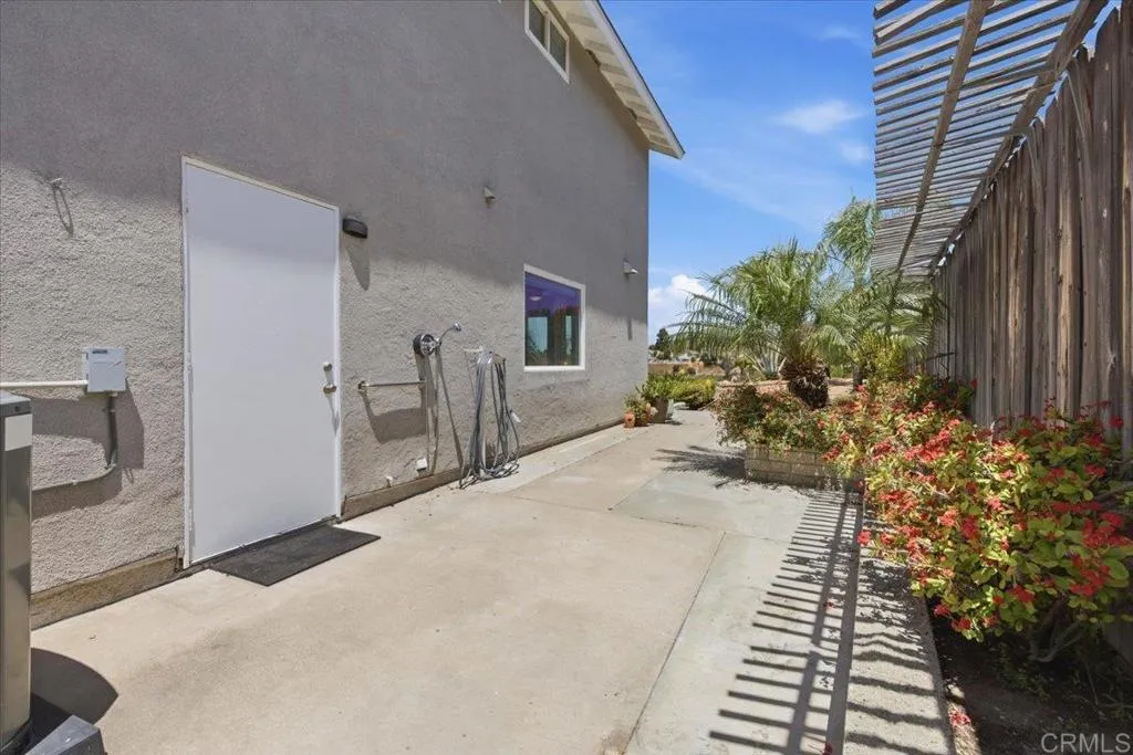 https://cdn.realtyfeed.com/cdn/127/306713694/abcf0d3a2c2e99de06fe271879283d70.webp