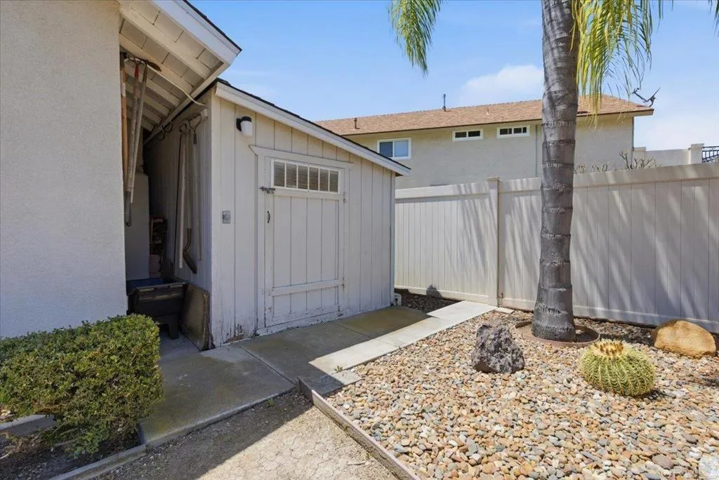 https://cdn.realtyfeed.com/cdn/127/306713694/d17cf6f9017a48e3f772330264aae585.webp