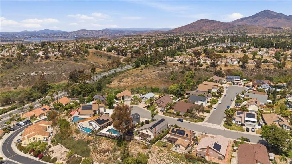 https://cdn.realtyfeed.com/cdn/127/306713694/ddb888581ba480e3562400cfb93e3465.webp