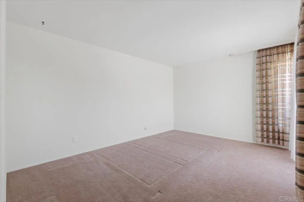 https://cdn.realtyfeed.com/cdn/127/306713694/fa8f3f7ae1242ecd63b9528f2bc2f328.webp