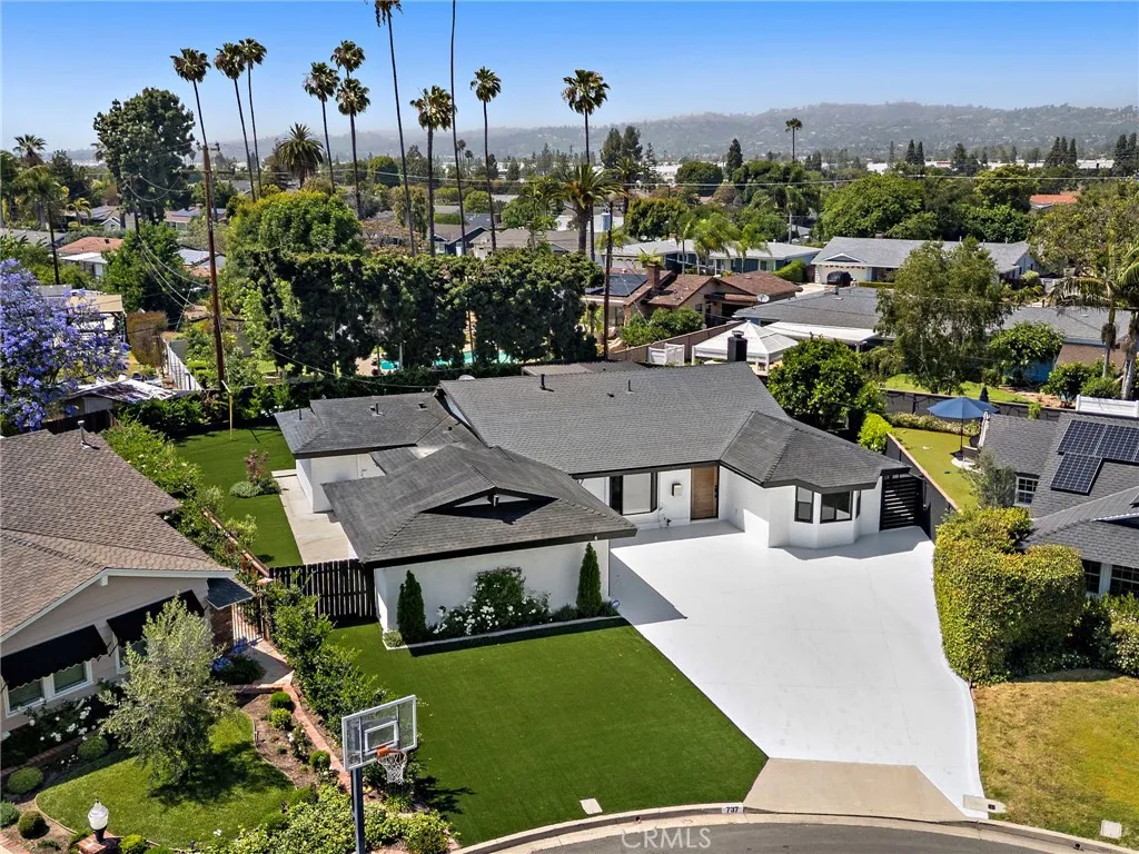 Fullerton, CA 92835