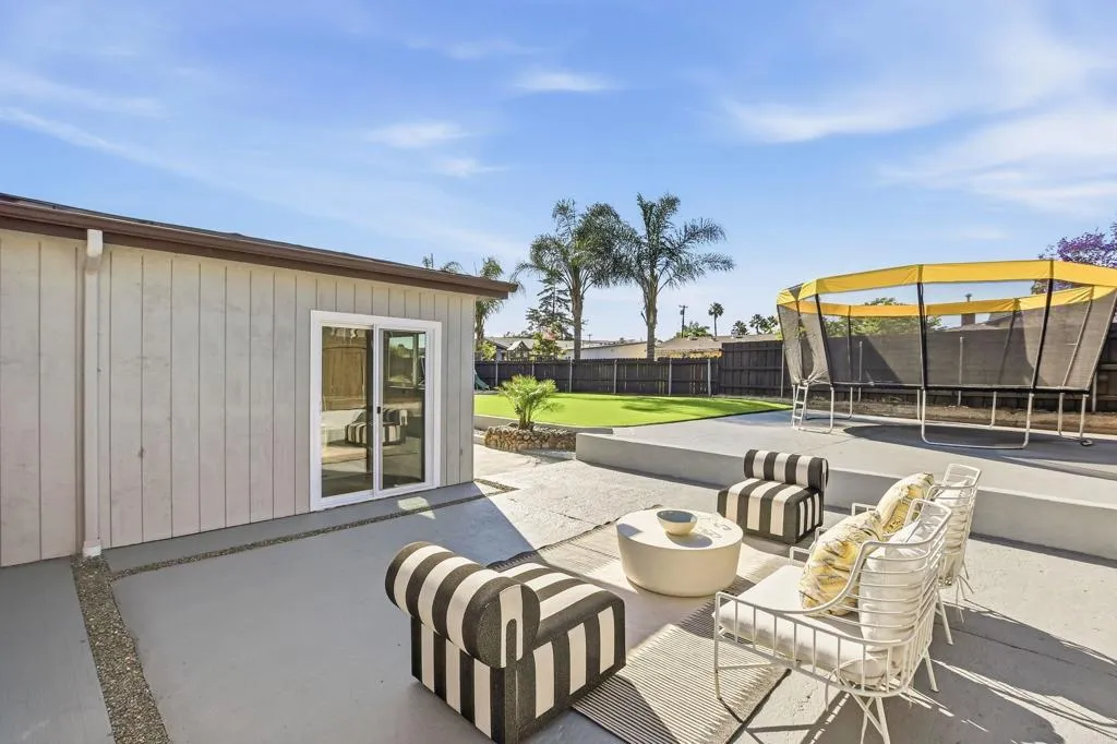 https://cdn.realtyfeed.com/cdn/127/306713730/82e8d5155bb578e7bbfbb84bd9c5a850.webp