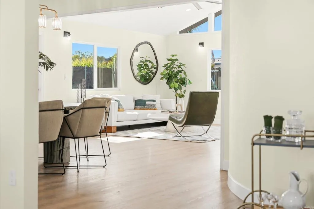 https://cdn.realtyfeed.com/cdn/127/306713730/97ea8d43bb161b66ee3604aa40f720d4.webp
