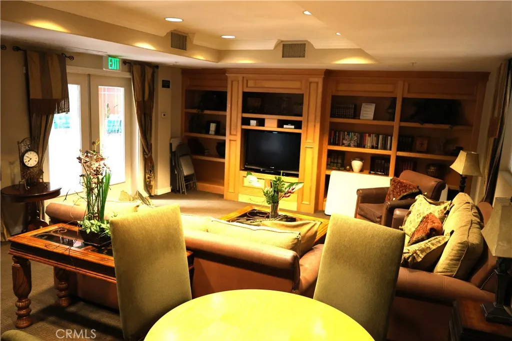 Photo #22: OC26100383 Listing: Photo #22