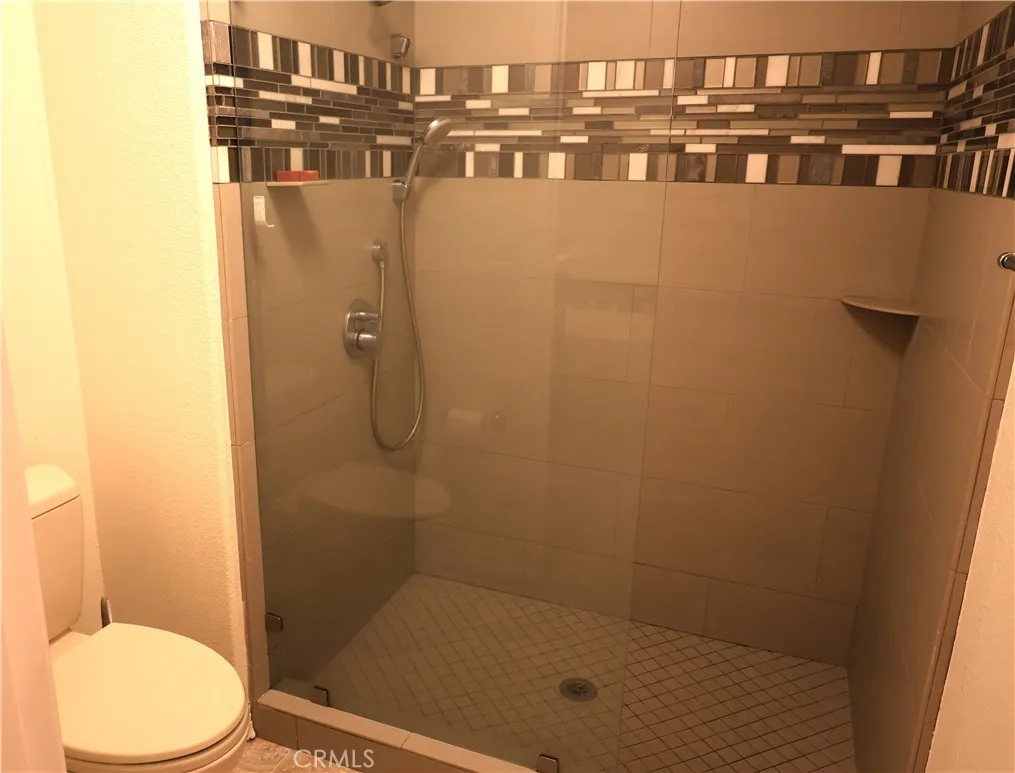 Photo #9: OC26100383 Listing: Photo #9