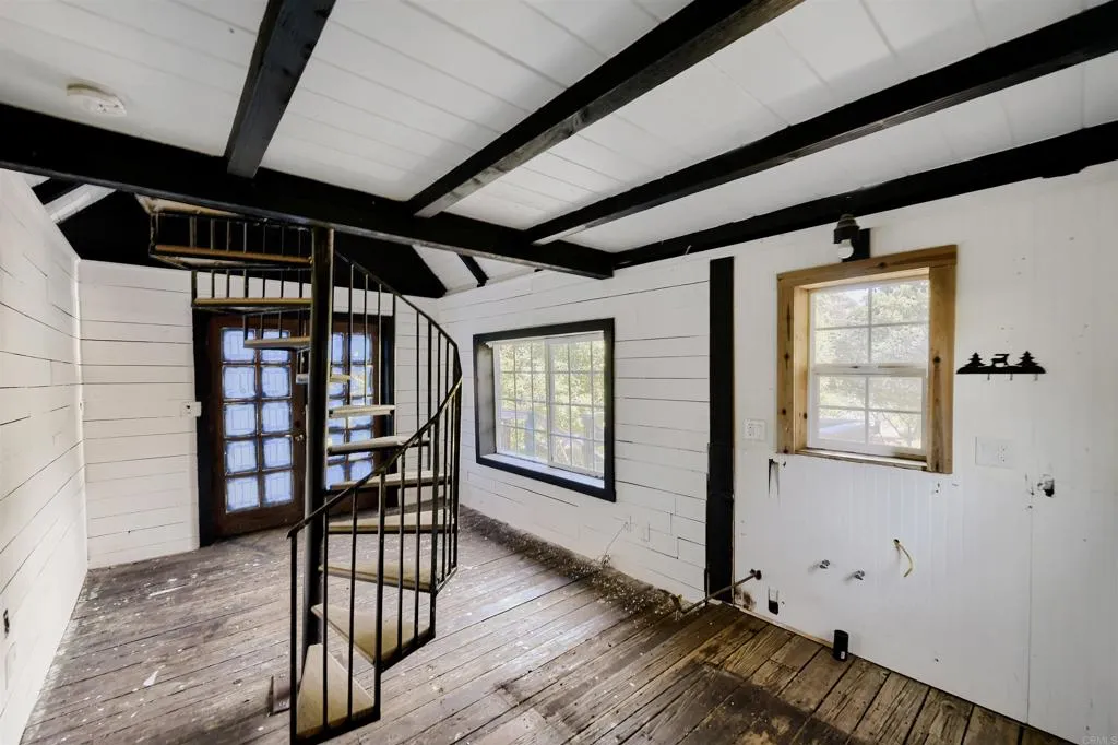 https://cdn.realtyfeed.com/cdn/127/306713732/eb2af71d7a55a2c3e82640d7b17c587b.webp