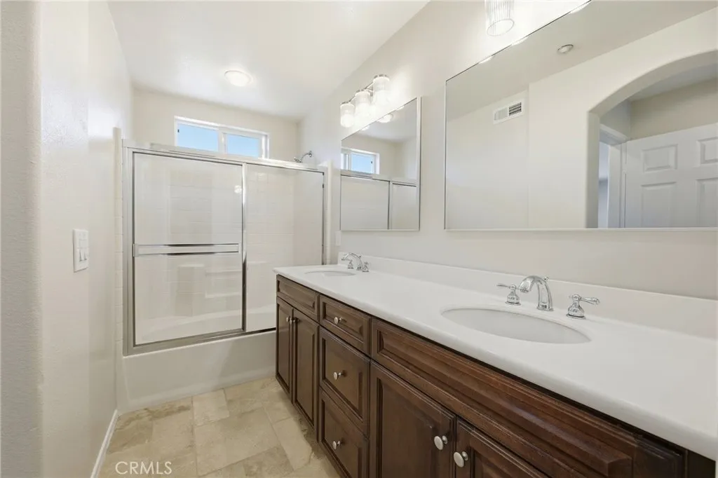 https://cdn.realtyfeed.com/cdn/127/306713733/c14303dad8b15a7c9ecdf943a70c5211.webp