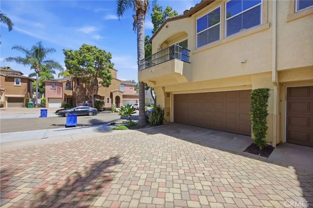 https://cdn.realtyfeed.com/cdn/127/306713733/fd5988cd69d97b74dd88591479998f0c.webp