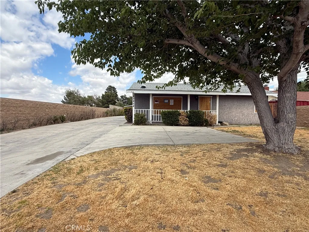 Lancaster, CA 93534