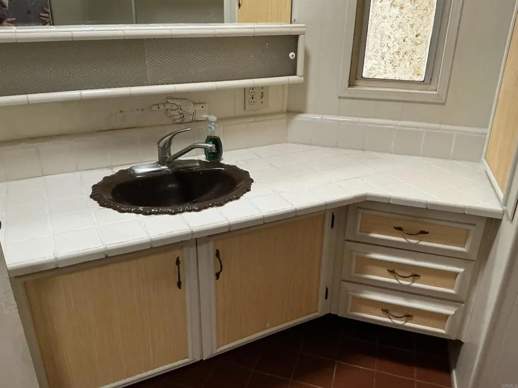 https://cdn.realtyfeed.com/cdn/127/306713798/a051c553d9f7e096b6754b54be68d3b7.webp