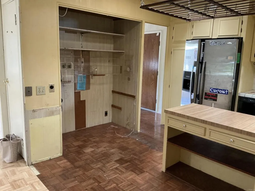 https://cdn.realtyfeed.com/cdn/127/306713798/f909b2e43912662e3d7773d6b3a7274d.webp