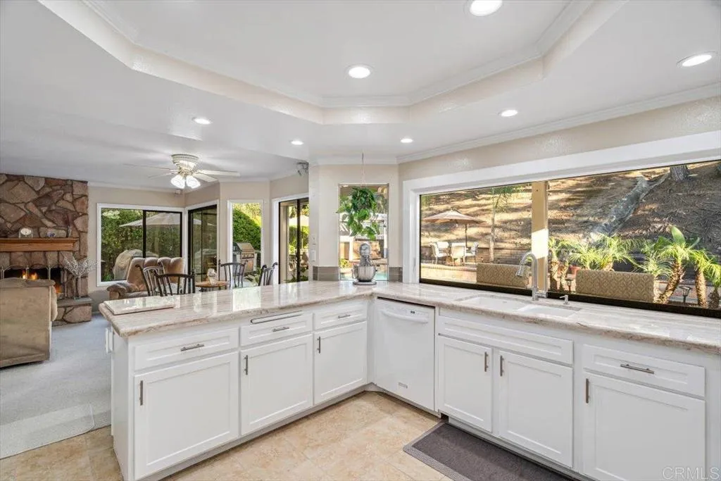 https://cdn.realtyfeed.com/cdn/127/306713832/6ef5d2be7644733cd2c966cf45d04bfd.webp