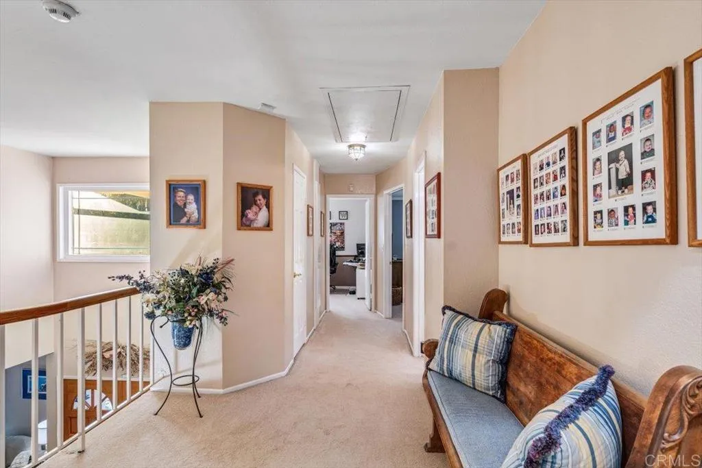 https://cdn.realtyfeed.com/cdn/127/306713832/b1e529a66cef8d1320629b3d1d8d65d3.webp