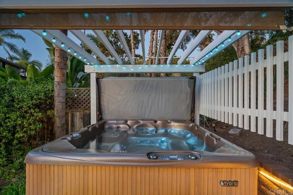 https://cdn.realtyfeed.com/cdn/127/306713832/fad96511d5933a8276611f6fc7e69952.webp