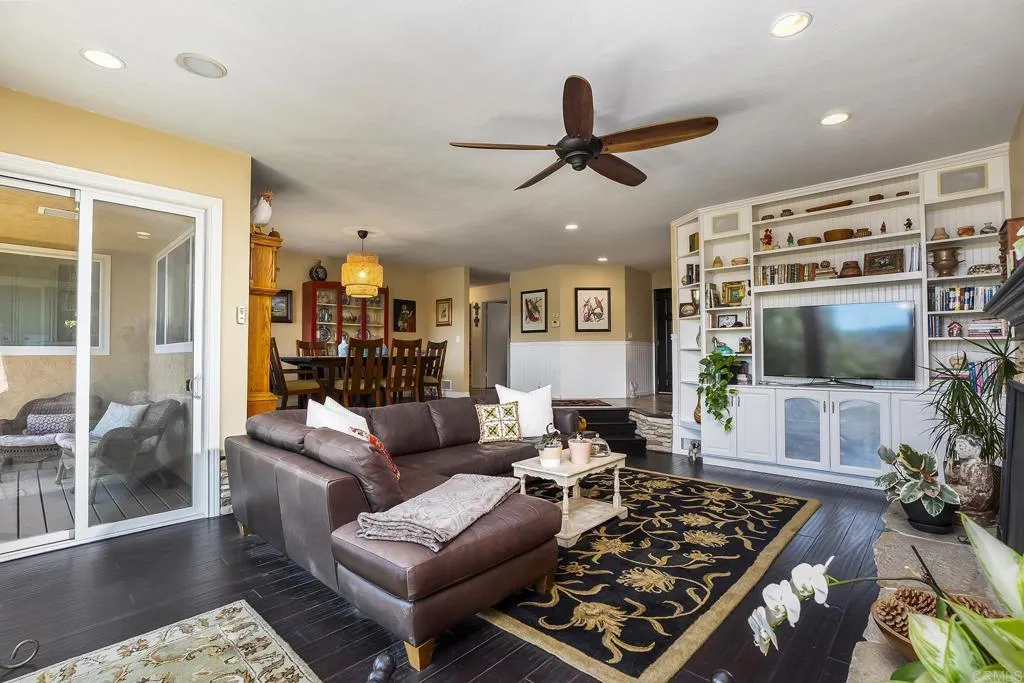 https://cdn.realtyfeed.com/cdn/127/306713845/240d0106d21d883de34668bbcd3a5124.webp
