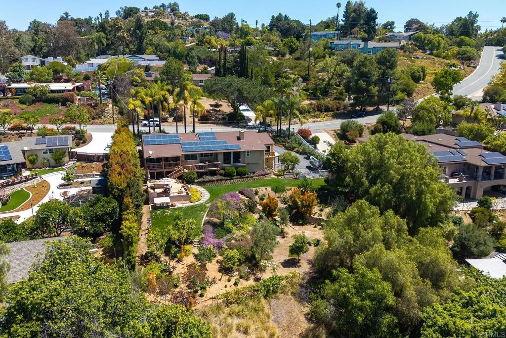 https://cdn.realtyfeed.com/cdn/127/306713845/2c08d08aa75790ea2fcef29fc2f15bc1.webp