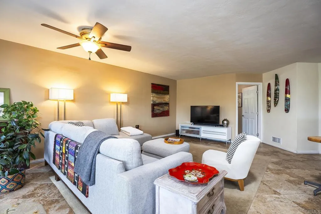 https://cdn.realtyfeed.com/cdn/127/306713845/3acf2beb1199b3ffde37aa815ac8f39a.webp