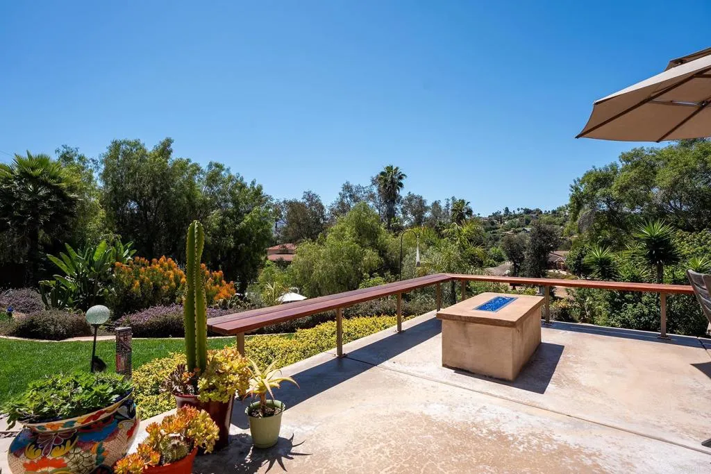 https://cdn.realtyfeed.com/cdn/127/306713845/9cf2433ca7e01dcd1b251dacaa71aab3.webp