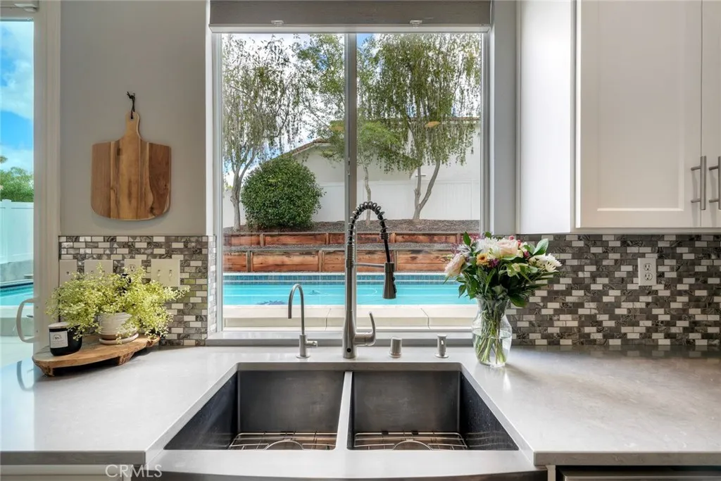 https://cdn.realtyfeed.com/cdn/127/306713852/3da49ebcd53fa596379bfcef7cfcdbbb.webp