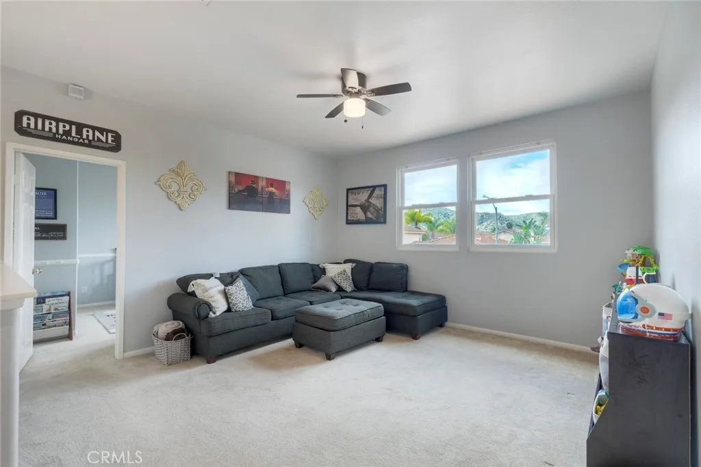 https://cdn.realtyfeed.com/cdn/127/306713852/960949fa7b731733085b07eda857284d.webp