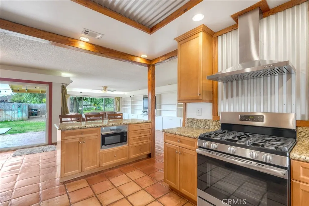 https://cdn.realtyfeed.com/cdn/127/306713857/bbc52492efb8e44f43cd712a6c63da56.webp