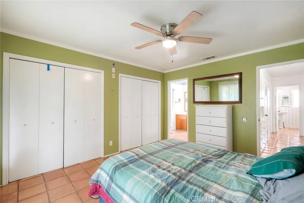 https://cdn.realtyfeed.com/cdn/127/306713857/dbbf4d90803a47dd0d94d6ec06dd1b45.webp