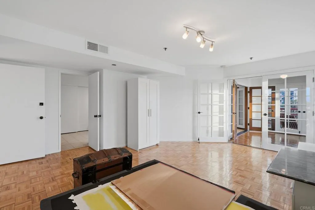 https://cdn.realtyfeed.com/cdn/127/306713874/07c16138f10a9783aea15d36f6974aa6.webp