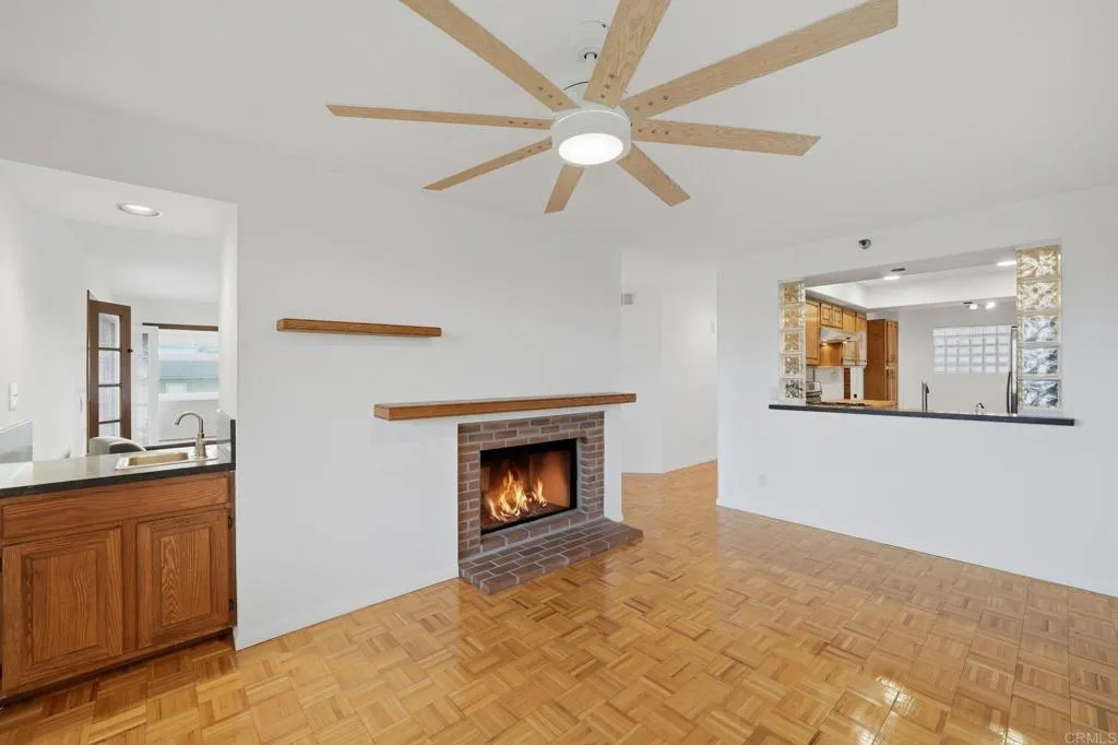 https://cdn.realtyfeed.com/cdn/127/306713874/095be73df0155f6dbdd51a07e5b5803b.webp