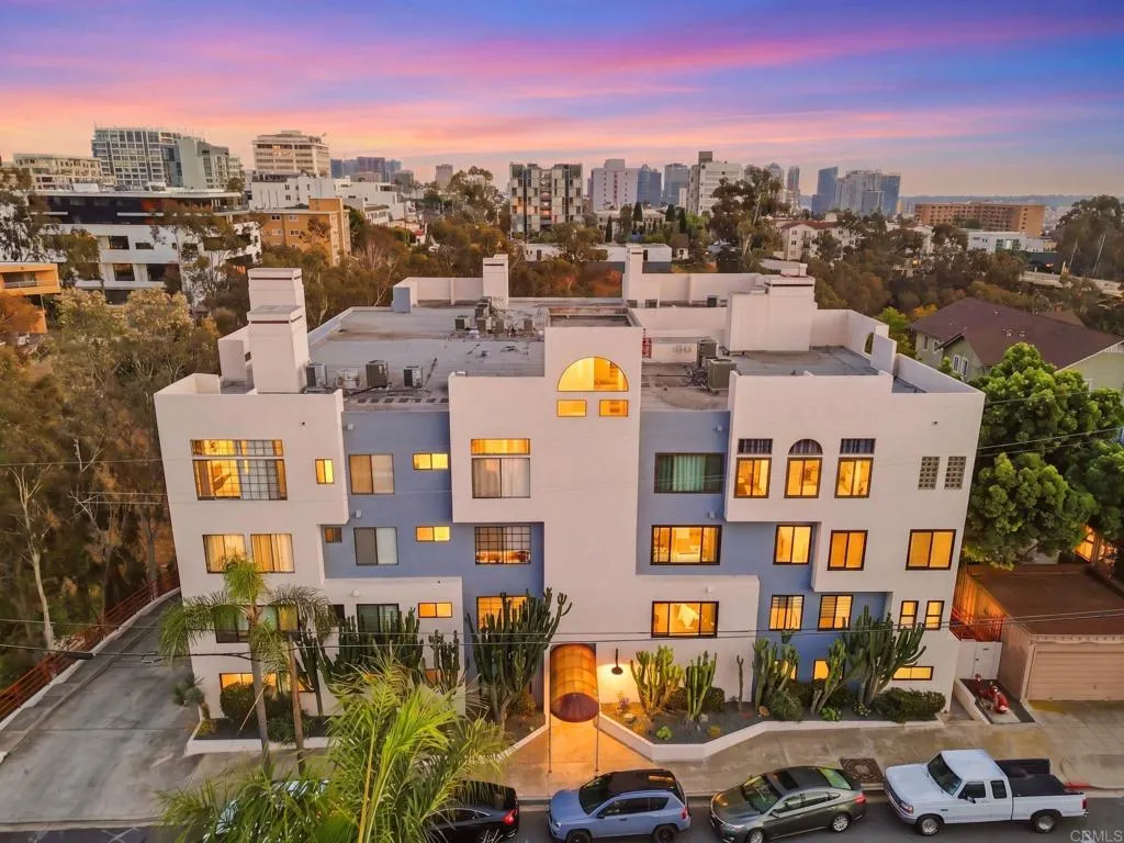 https://cdn.realtyfeed.com/cdn/127/306713874/5cdb8a86b563d0ab13f7c869bcf71e77.webp