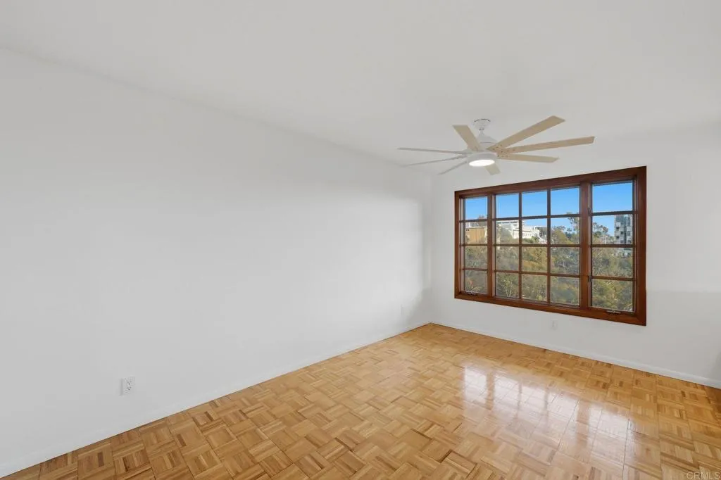 https://cdn.realtyfeed.com/cdn/127/306713874/8b984e5bf7f976154c354cbf4301870e.webp