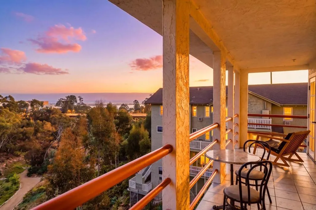 https://cdn.realtyfeed.com/cdn/127/306713874/b815149b3c2b31e9595c386e989b9e0d.webp