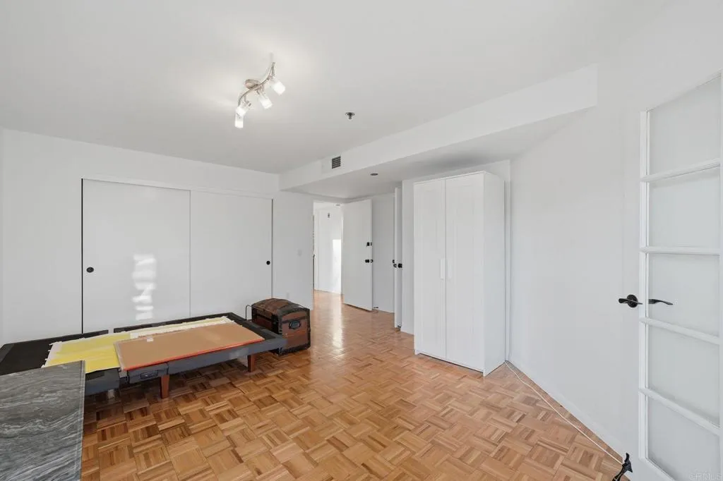 https://cdn.realtyfeed.com/cdn/127/306713874/c2465b4281b243236af6646654570c4b.webp
