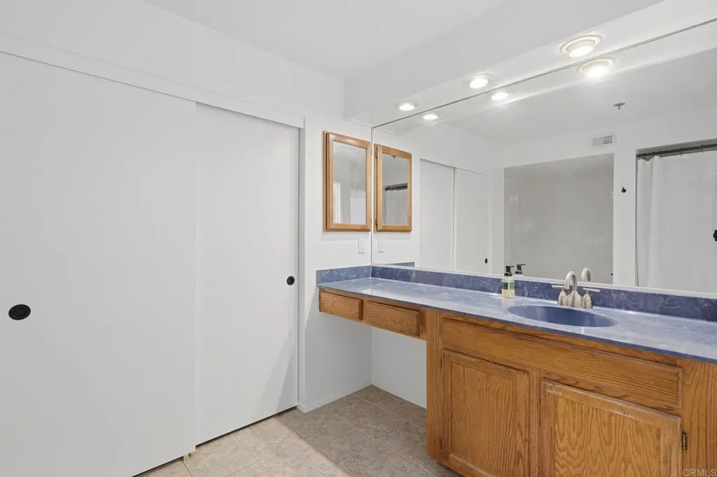 https://cdn.realtyfeed.com/cdn/127/306713874/da94e0d4f333857e816bf8079f630c21.webp