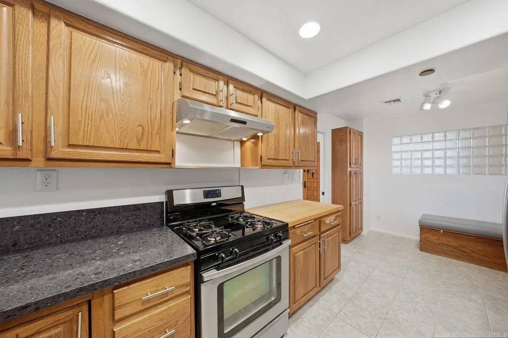 https://cdn.realtyfeed.com/cdn/127/306713874/f3c0308b1630cdec98ed1be54add9357.webp