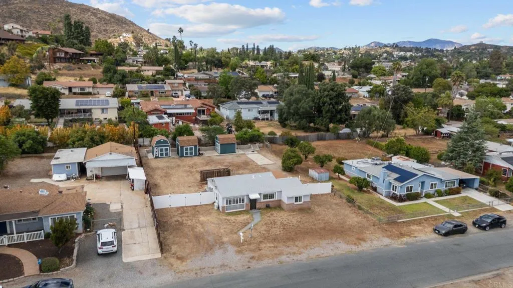 https://cdn.realtyfeed.com/cdn/127/306713903/2aecaf41fa41aebe84e20be6ec891ca2.webp