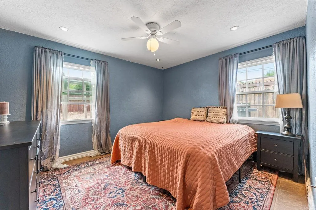 https://cdn.realtyfeed.com/cdn/127/306713903/b2ef1f780eb1a46d6db0cf4411635db5.webp