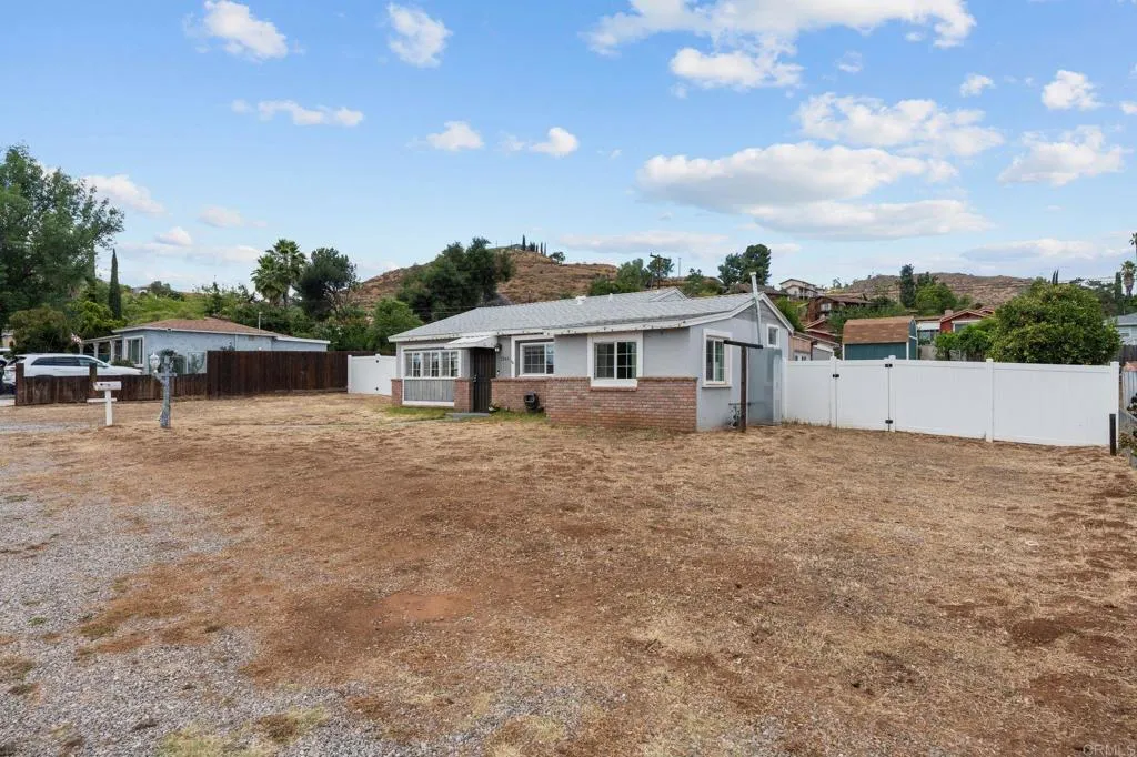 https://cdn.realtyfeed.com/cdn/127/306713903/dd30bf5acf810e69eb90b7c745906825.webp