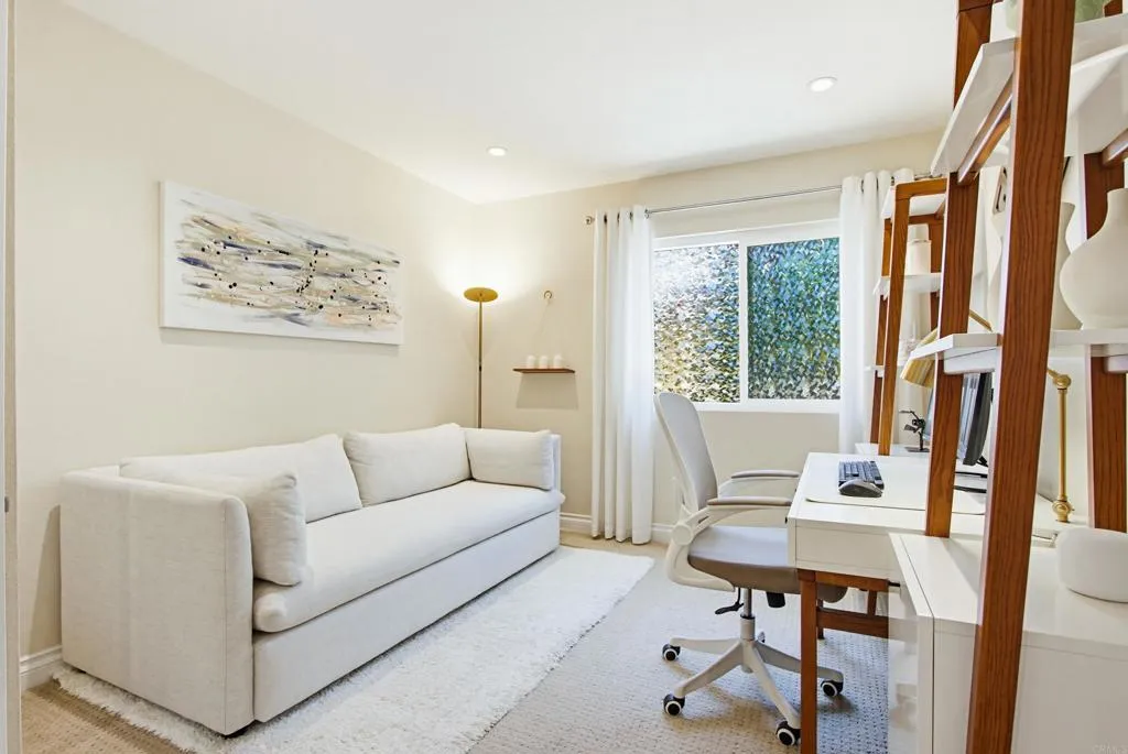 https://cdn.realtyfeed.com/cdn/127/306713932/4c5822274c840ee9d866f800154f8a56.webp