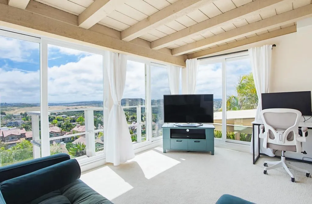 https://cdn.realtyfeed.com/cdn/127/306713932/85a6662f8617b9ea0fc82900f0570dff.webp
