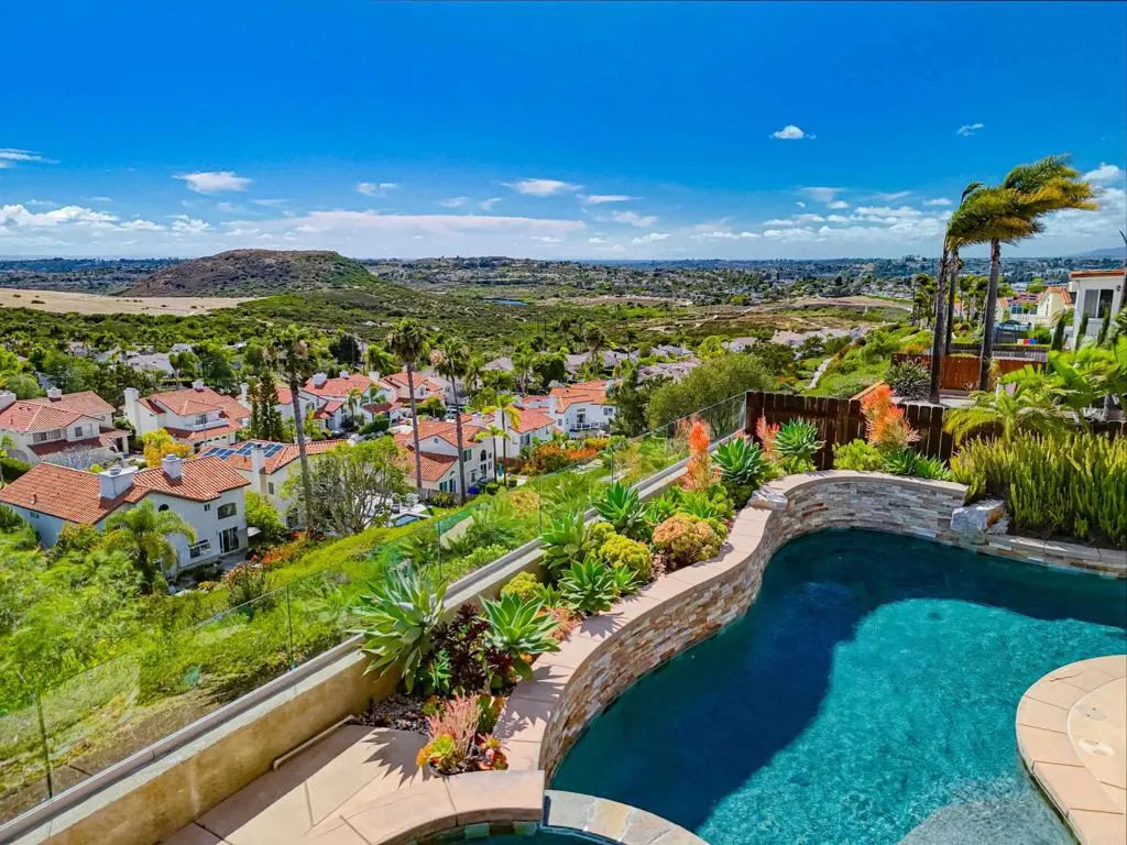 https://cdn.realtyfeed.com/cdn/127/306713932/df018ed70272ff44391fe34ab460ed14.webp