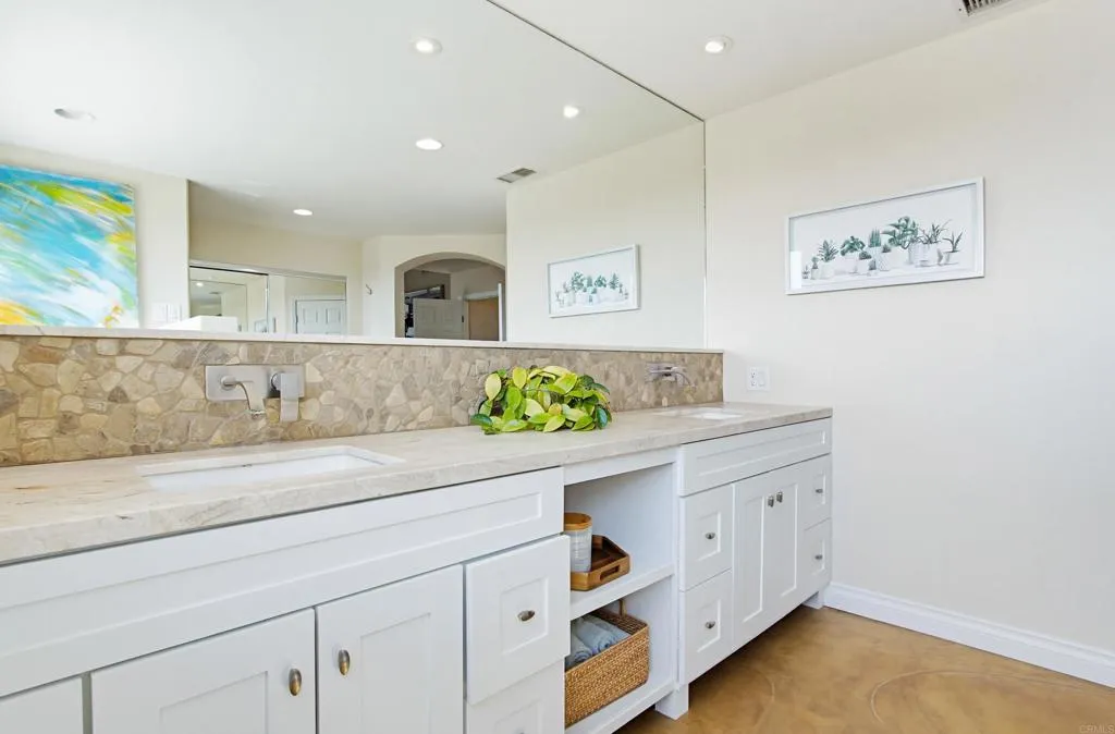 https://cdn.realtyfeed.com/cdn/127/306713932/fe45db8d6177dfe5fc2ba5b72f561c0c.webp
